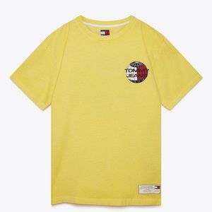 🚫SOLD🚫Tommy Hilfiger Jeans Tee Shirt in Yellow